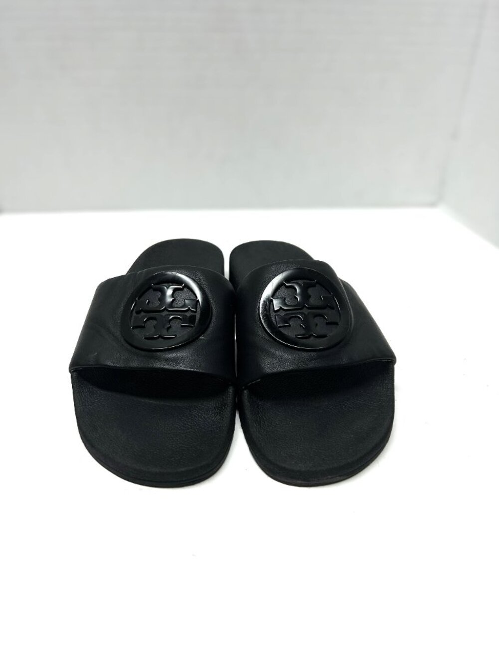 Tory Burch black slides size 9 - Picture 2 of 8